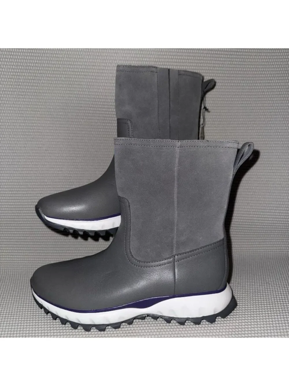 $250 Cole Haan Grand Explore Gray Waterproof Leather Pull On Boots Womens Size 6